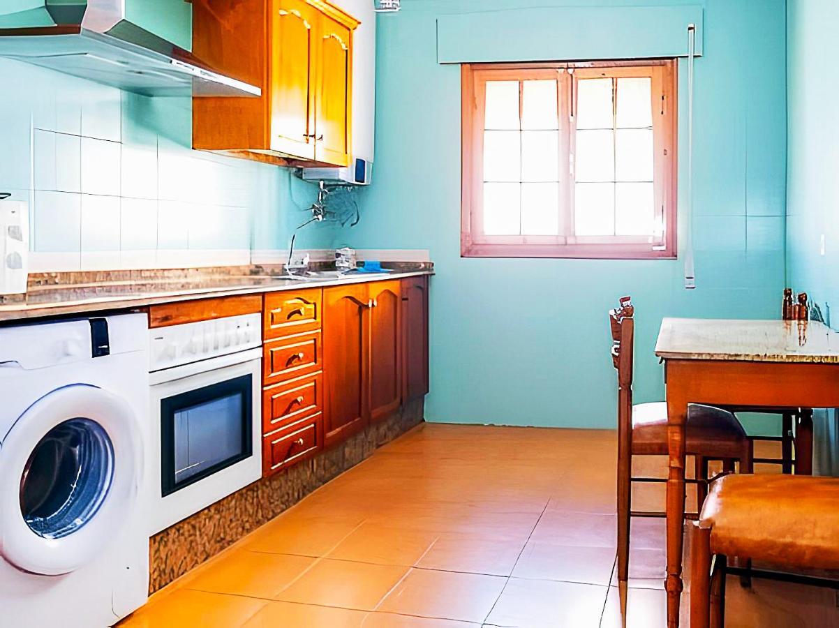 Garaje & Aire & Wifi & Solo Familias Y Parejas Apartment