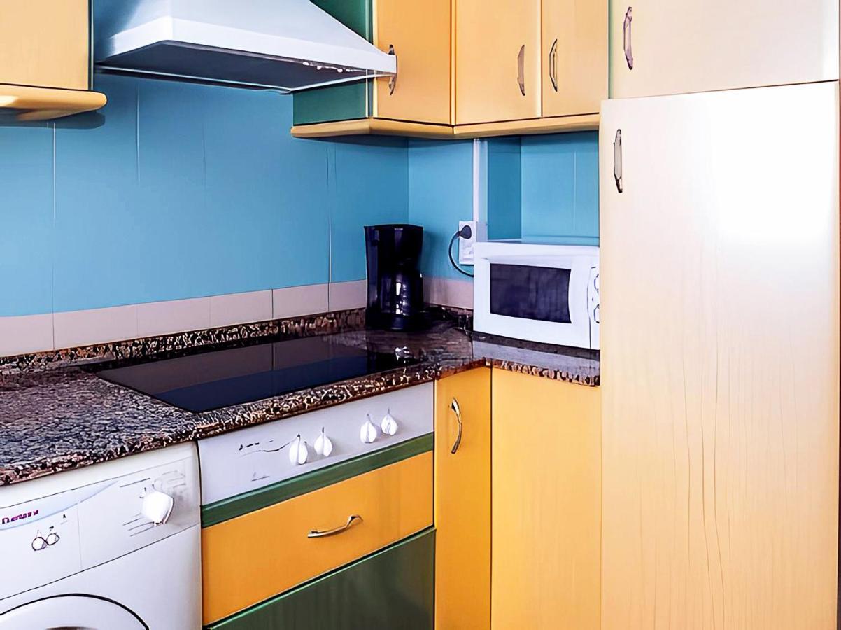 Apartment Garaje & Aire & Wifi & Solo Familias Y Parejas *